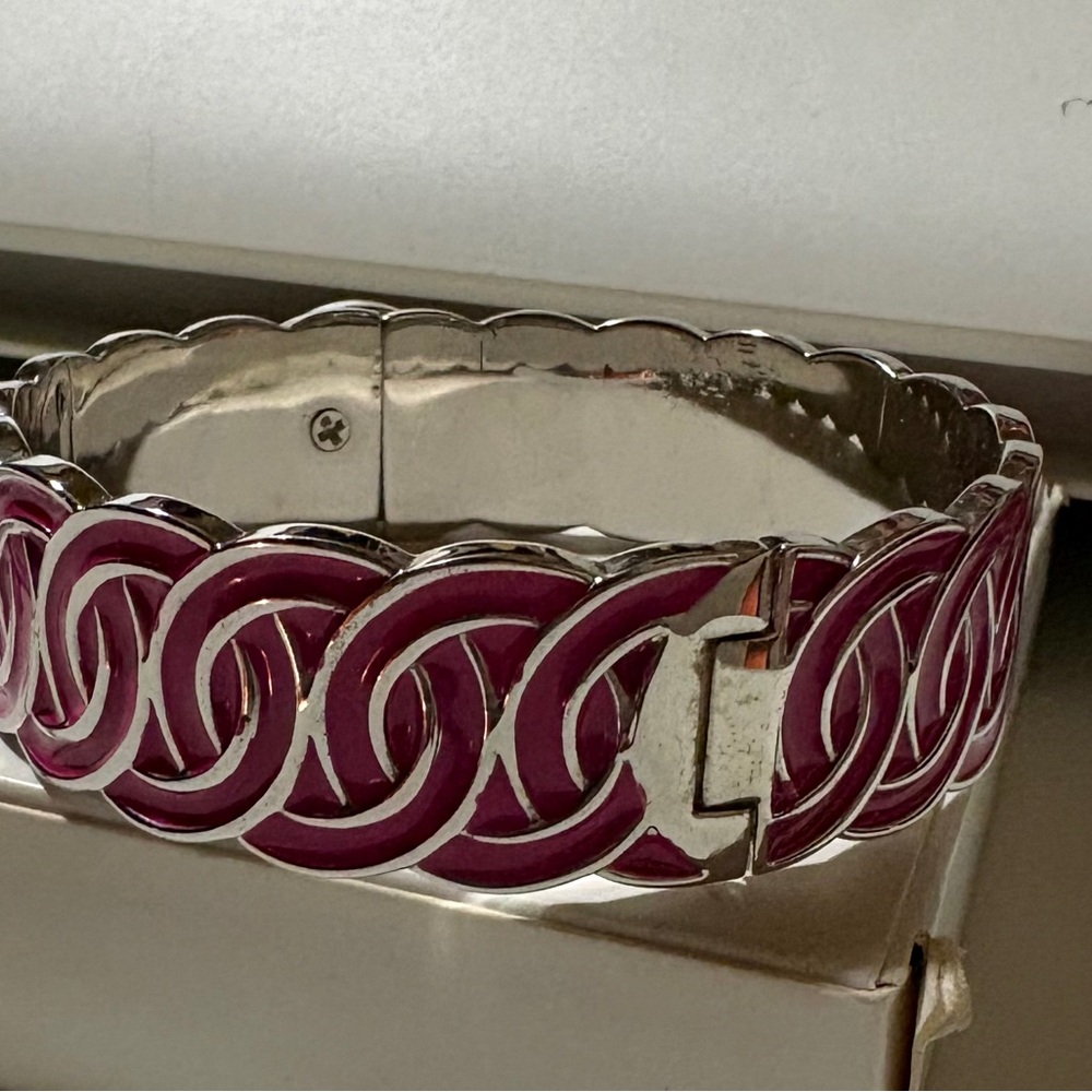 ⭐️SOLD⭐️ Pink  Hinge Bracelet